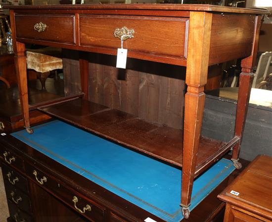 Victorian mahogany walnut side table